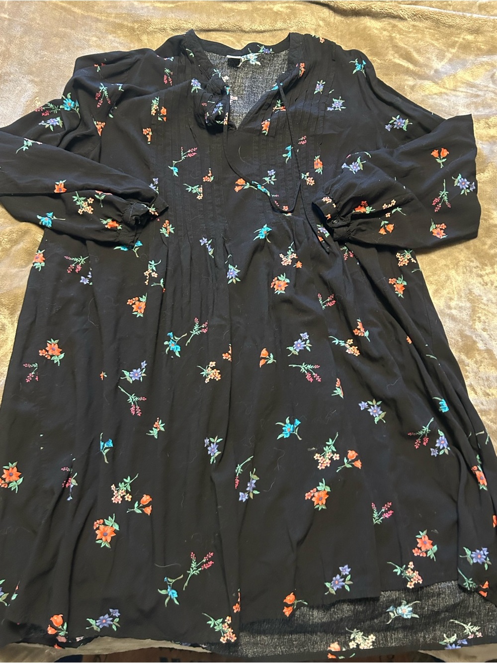 Old Navy Black Floral Tie-Neck Casual Dress